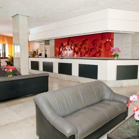بلايا ديل إنغلز Apartamentos Koka المظهر الخارجي الصورة
